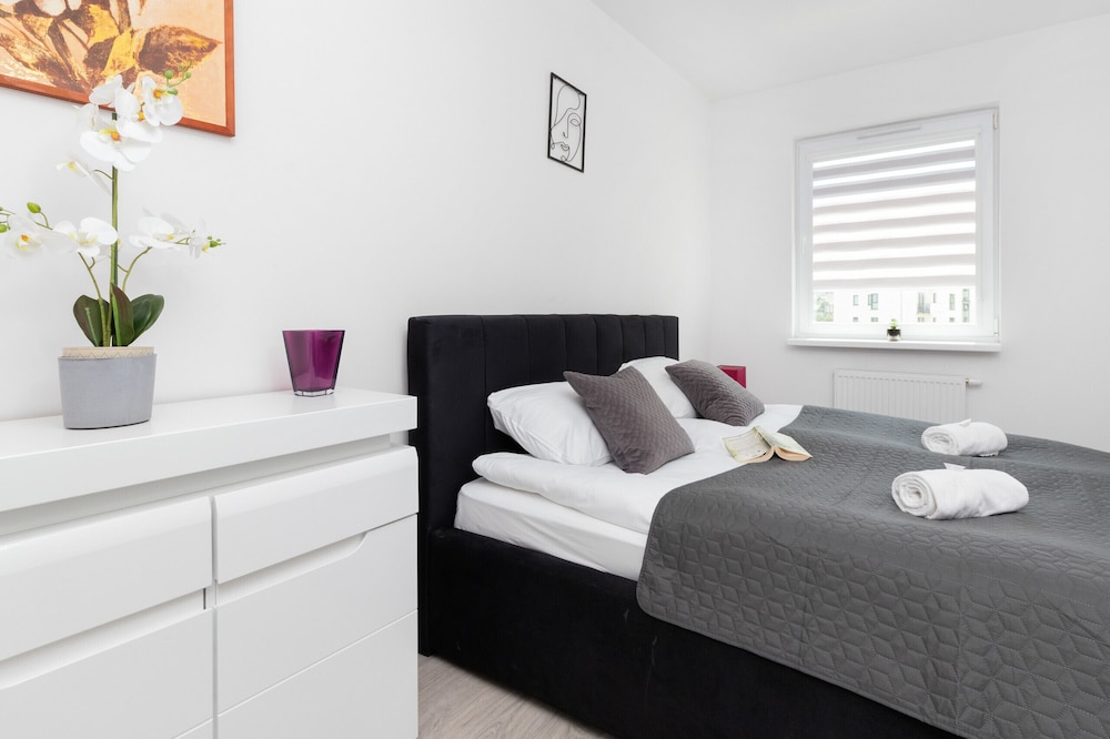 Apartment, 2 Bedrooms, Balcony