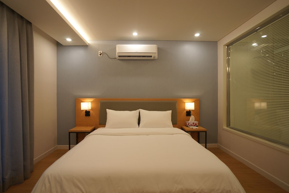 Deluxe Double Room photo 3