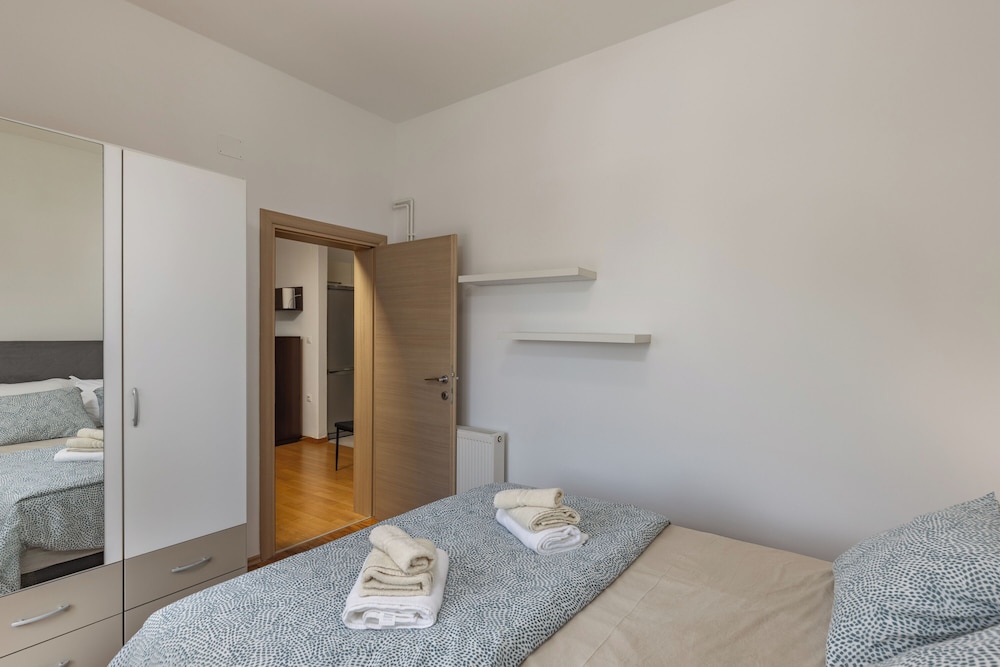 Family Apartment, 3 Bedrooms (Quiet Garden Apartment Kostrena) photo 3