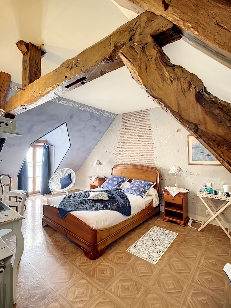 Romantic Double Room, Hill View (Ancolie) photo 1