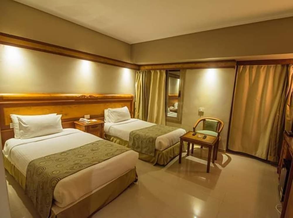 Standard Double or Twin Room - Photo 35