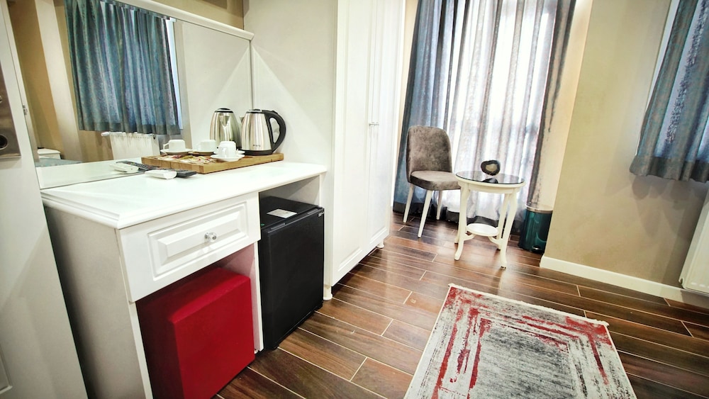 Superior Double or Twin Room photo 2