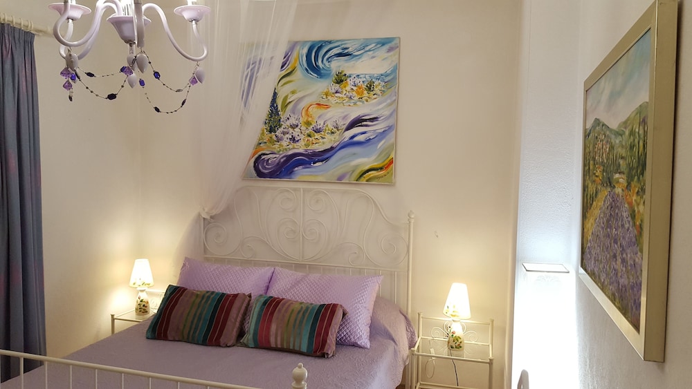 Apartment, Kitchenette
