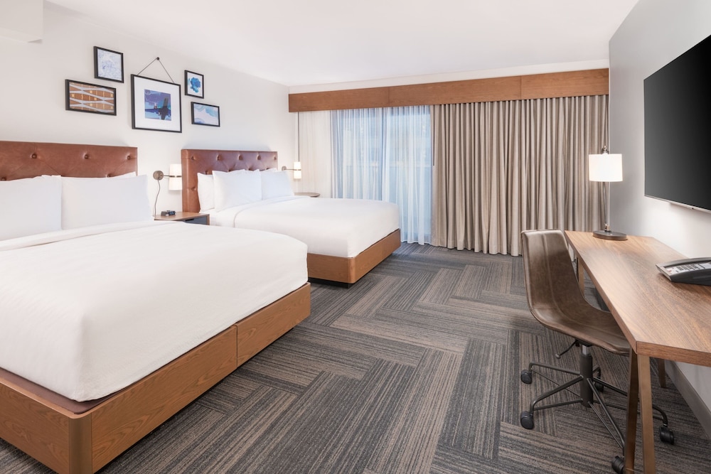 Suite, Multiple Beds - Photo 1