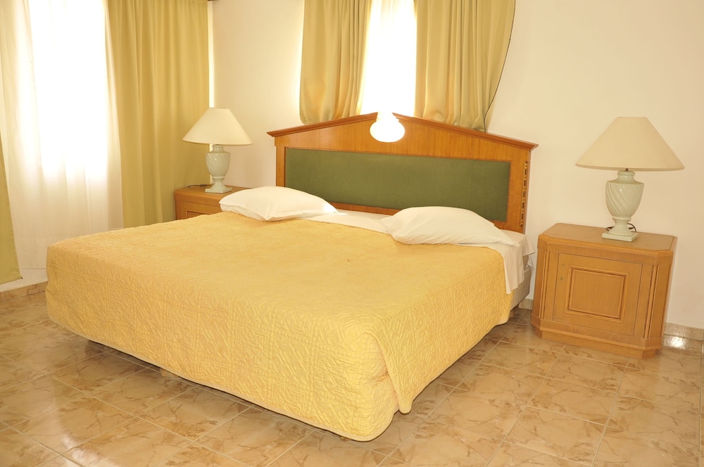 Standard Double Room, Beach View photo 2