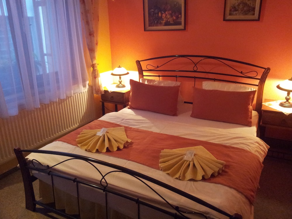 Standard Double Room photo 3