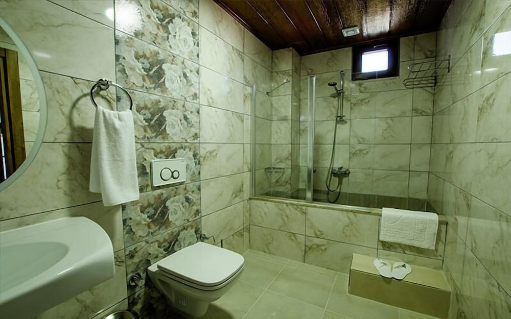 Standard Room photo 2