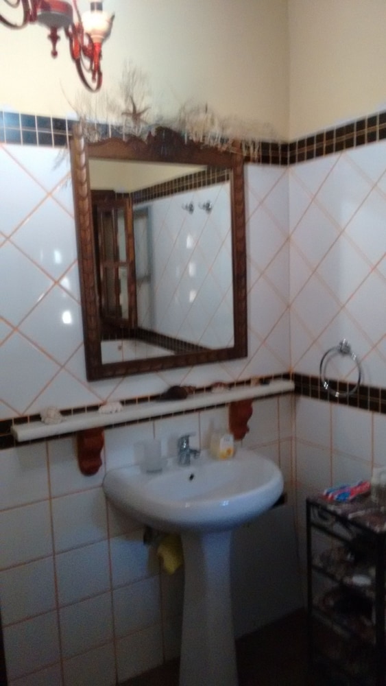 House, Ground Floor (Stone) photo 3