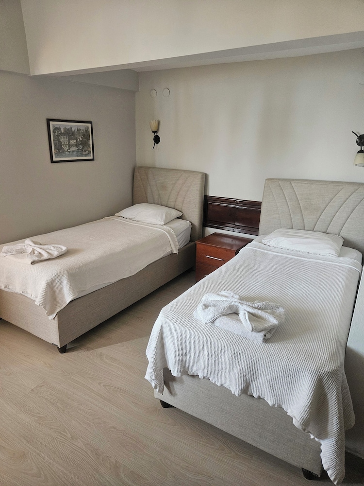 Room, Sea View