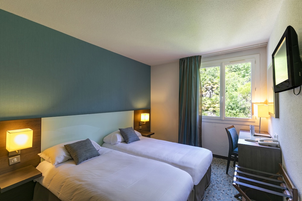 Twin Room - Photo 7