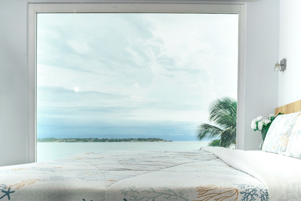 Superior Double or Twin Room, Sea View - Photo 5
