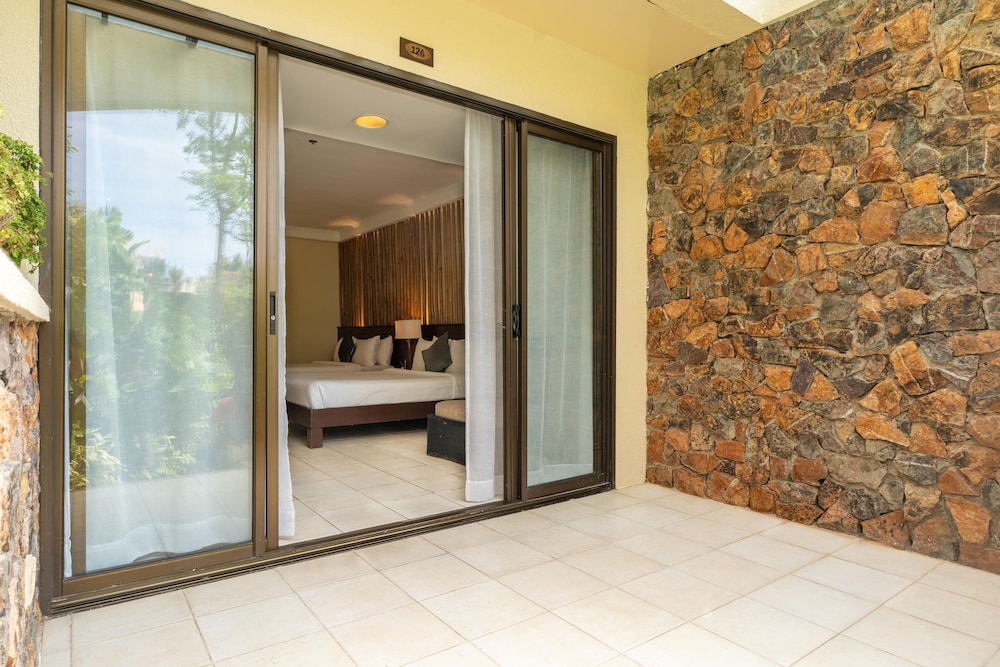 Premier Room - Photo 5