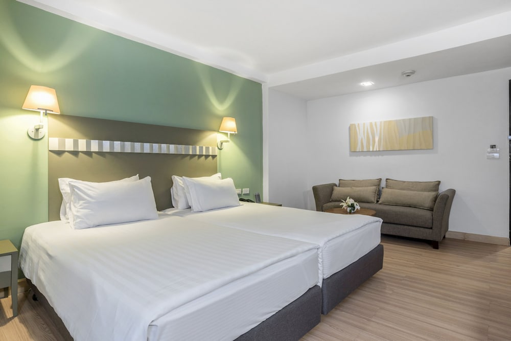 Deluxe Twin Room photo 2