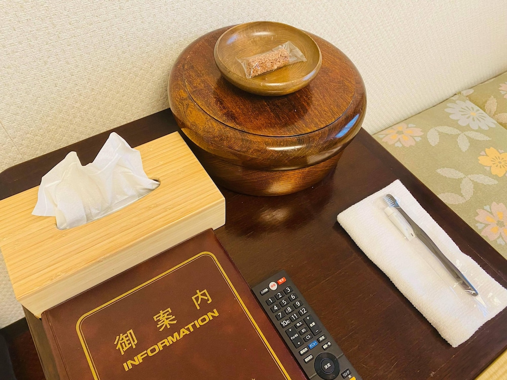Tatami Family Room with toilet (Shared Bathroom), Non Smoking photo 3