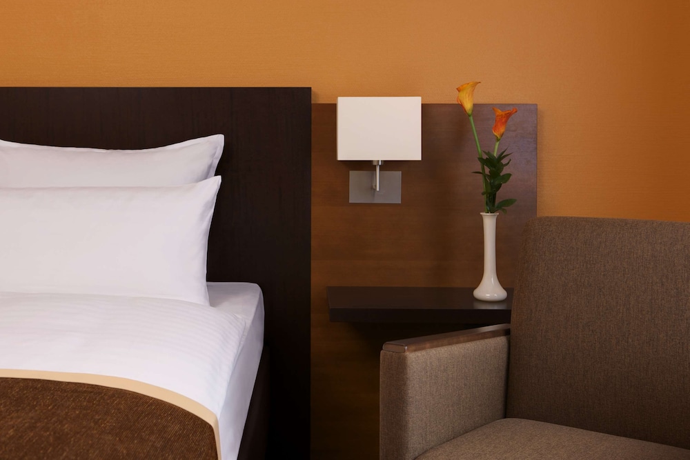 Business Twin Room - Photo 1