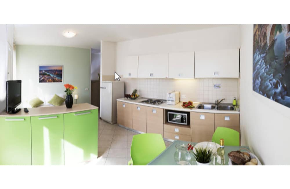 Apartment, 1 Bedroom, Kitchenette - Photo 3