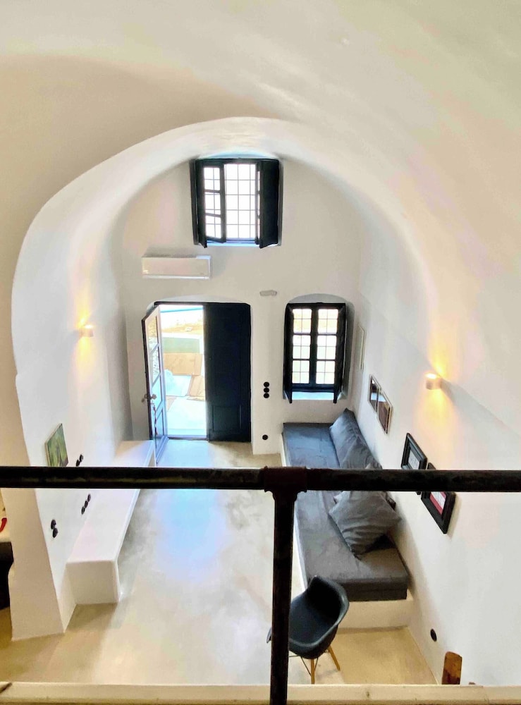 House, 4 Bedrooms, Smoking, Balcony