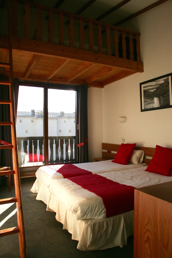 Family Room, Balcony