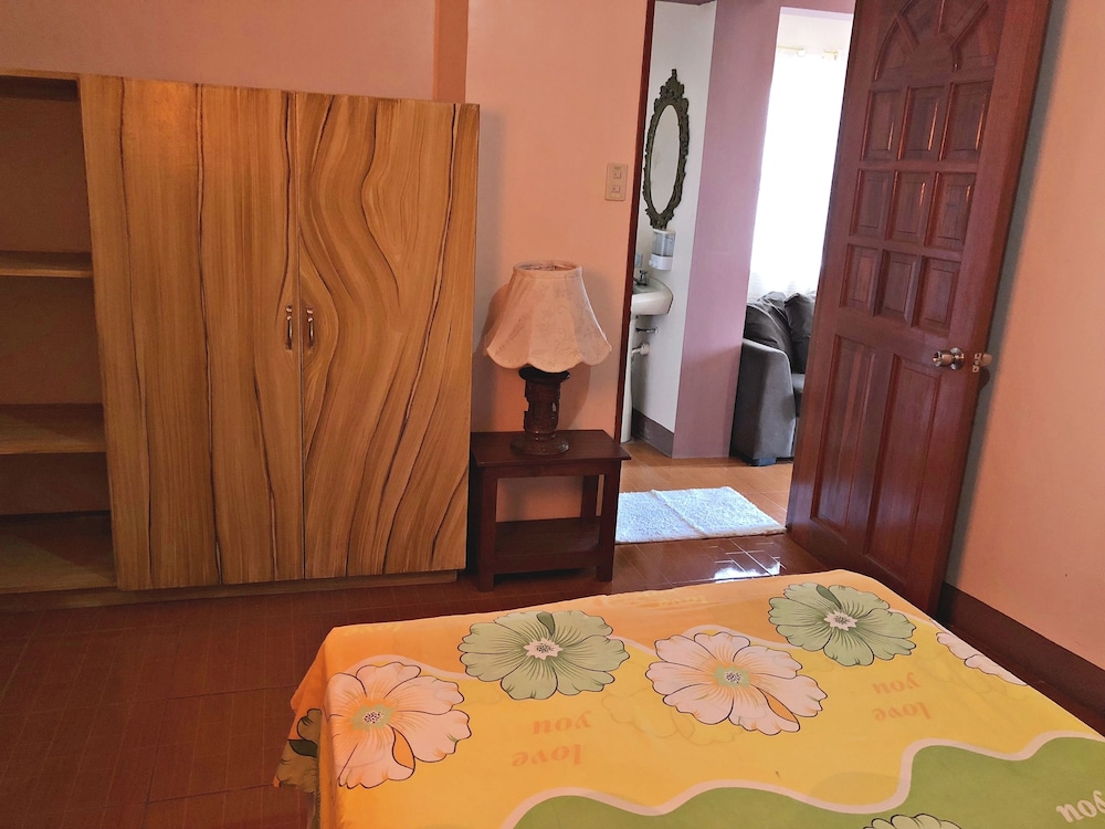 Standard Room photo 2