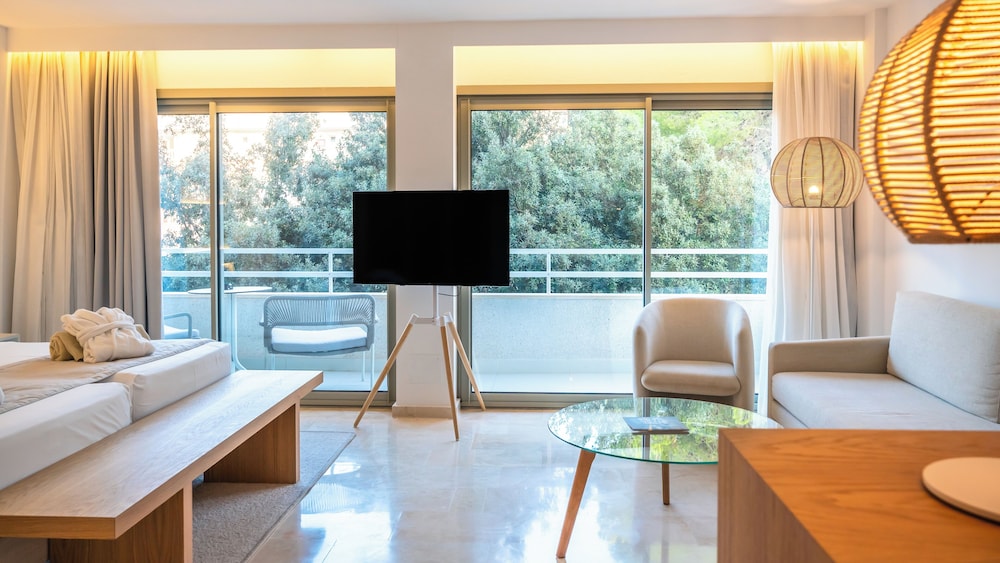 Junior Suite, Annex Building (Selection Club)