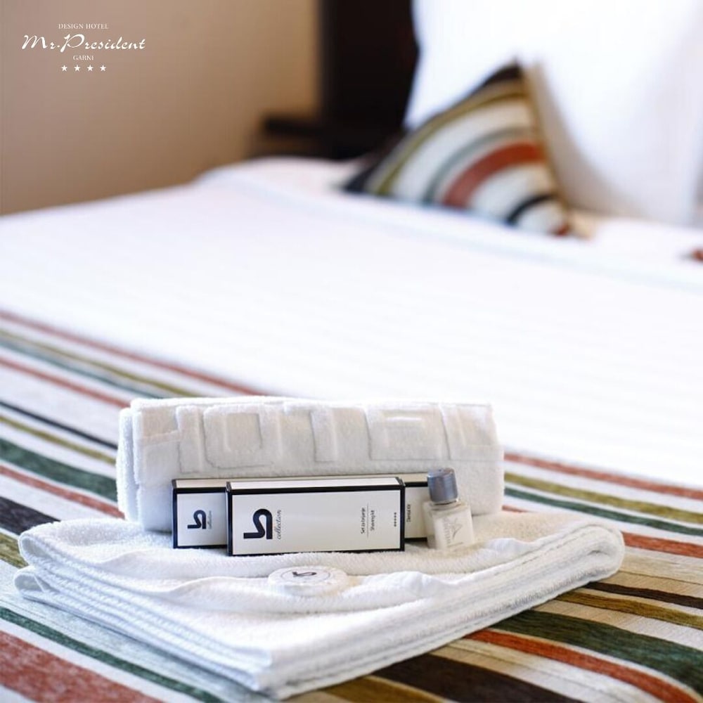Standard Double or Twin Room - Photo 6
