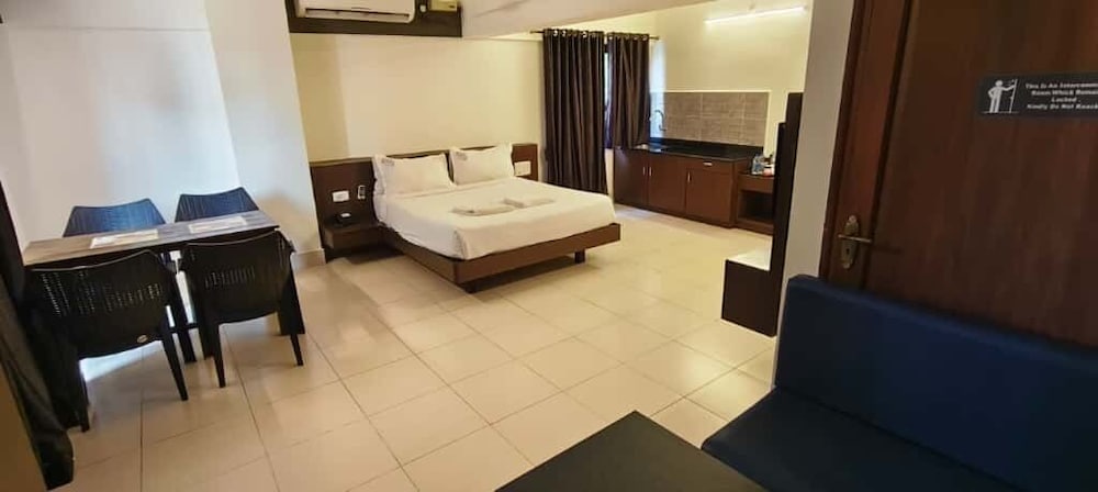 Deluxe Triple Room photo 3