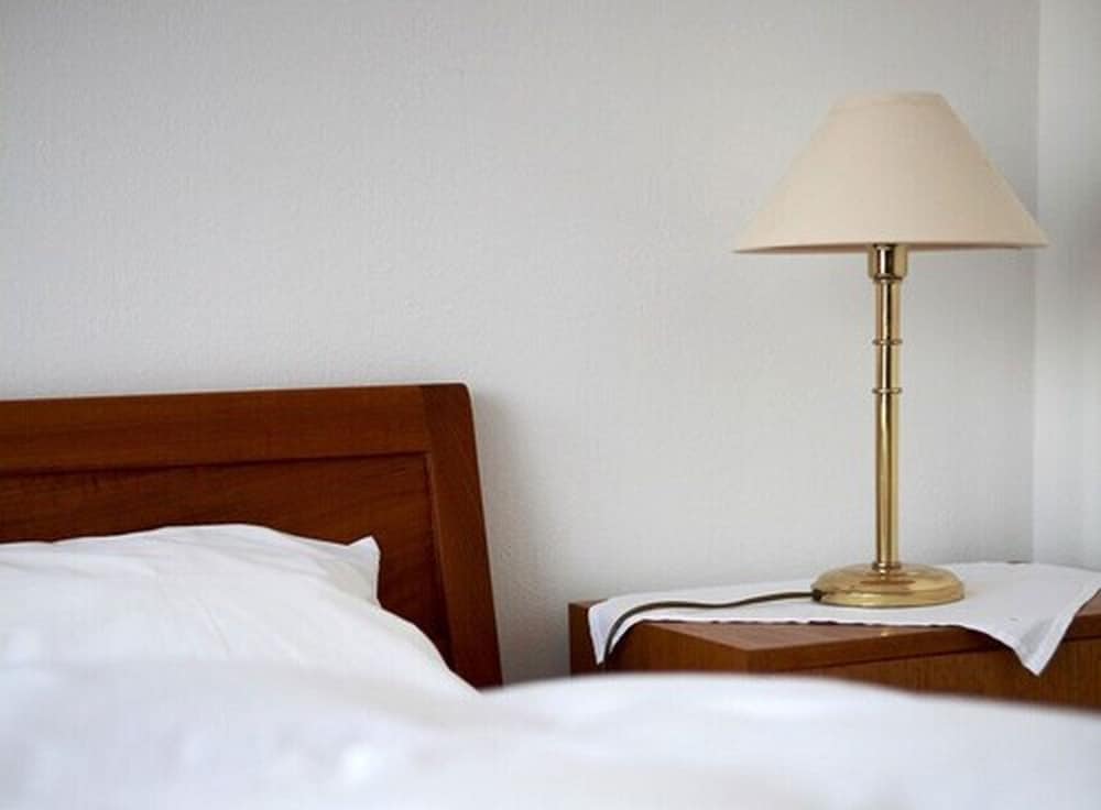 Single Room, Sea View