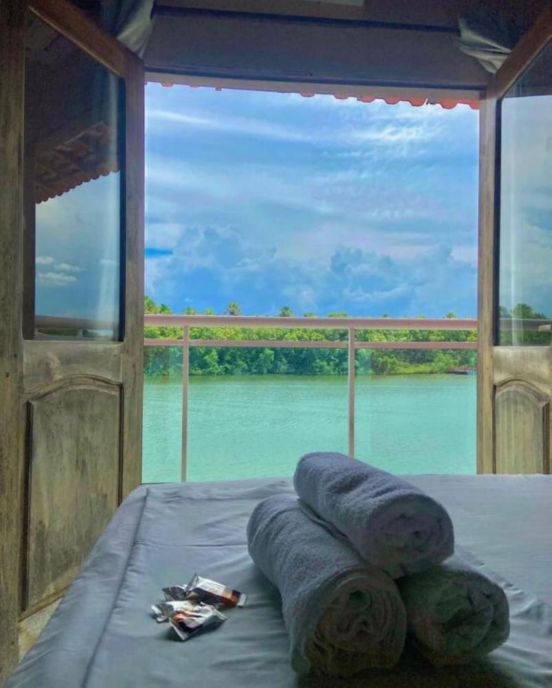 Standard Double Room, River View photo 3