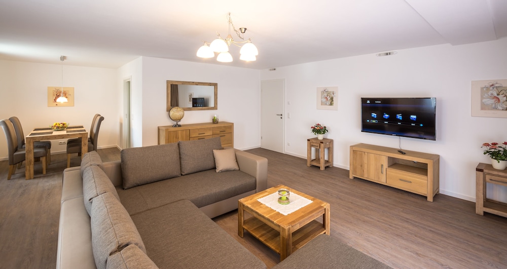 Grand Suite, 2 Bedrooms, Ground Floor photo 1