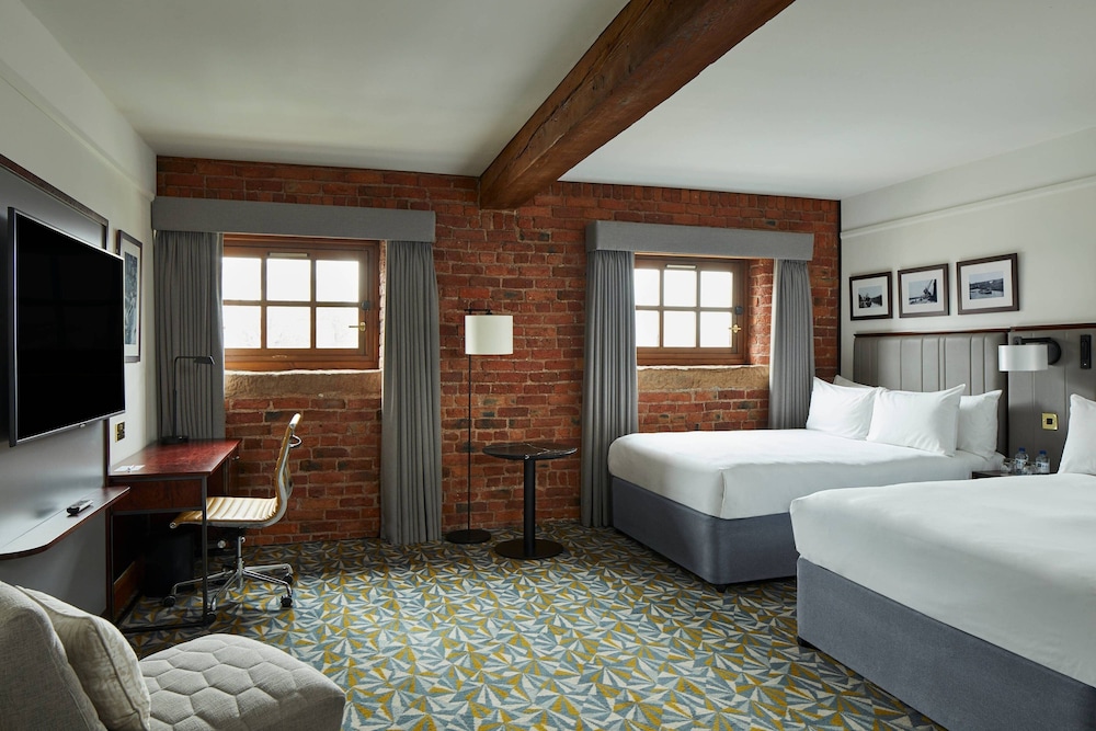 Family Room, 2 Double Beds - Photo 1