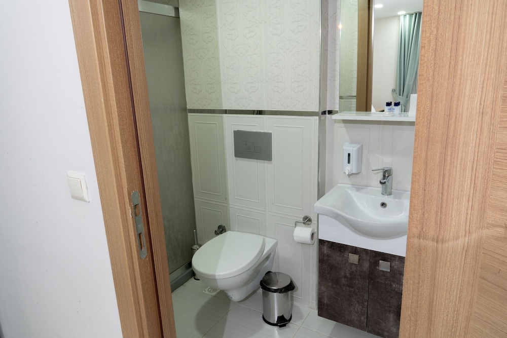 Economy Double Room photo 3