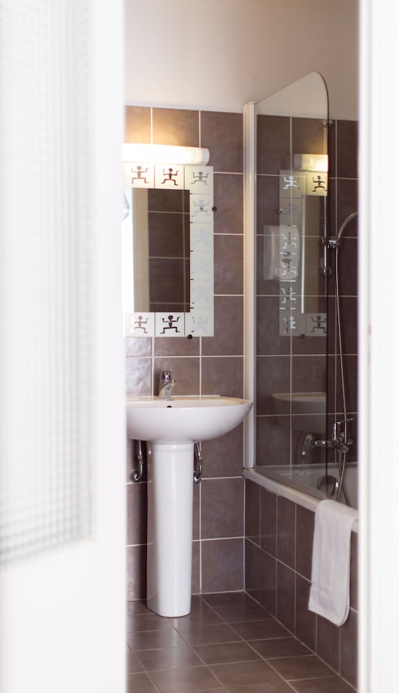 Standard Apartment - Photo 7