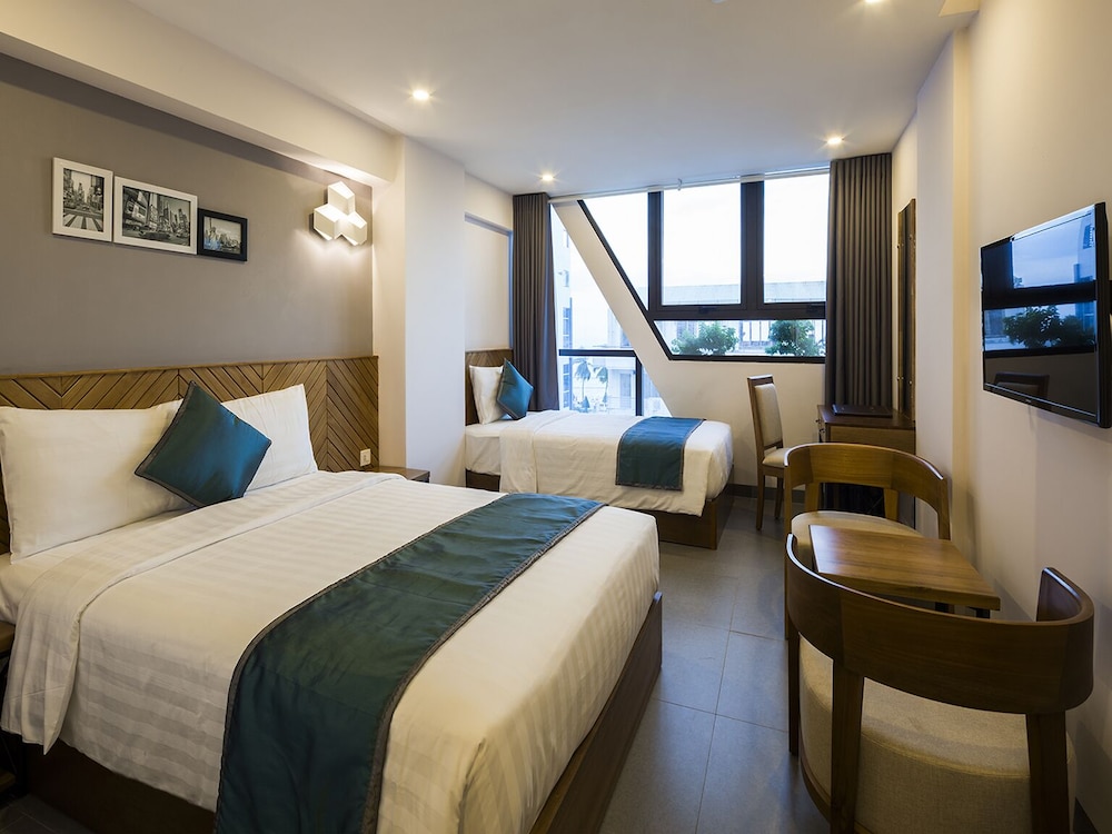 Deluxe Room, City View photo 3