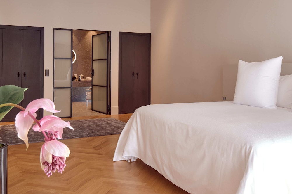 Grand Suite (2 Adults) photo 1