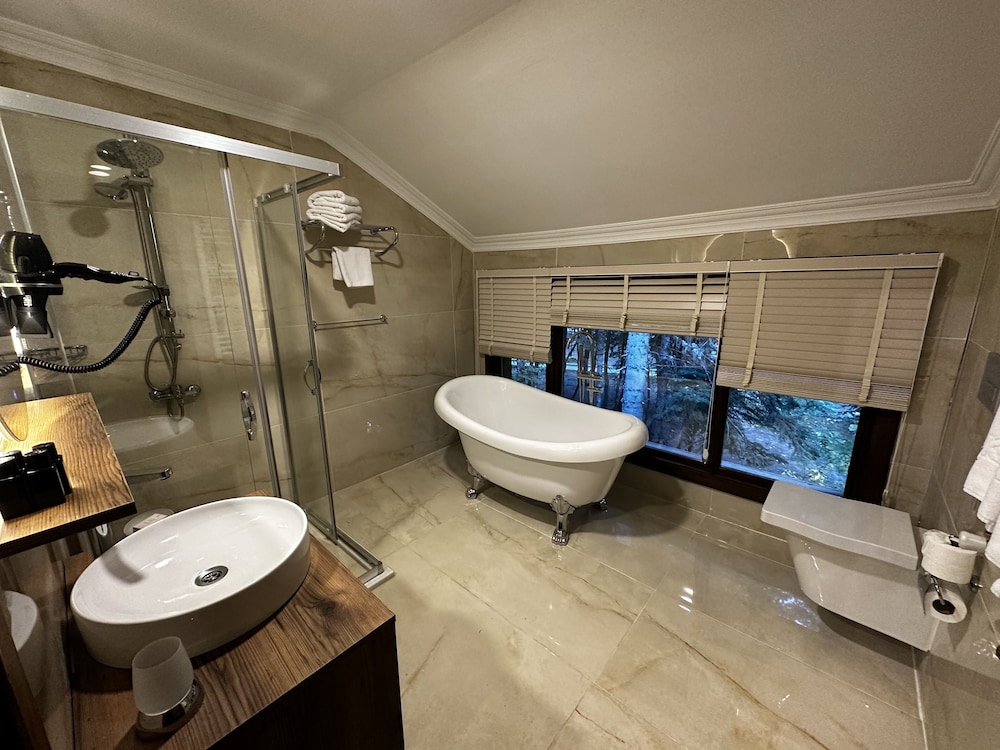 Senior Bungalow, 2 Bedrooms photo 2