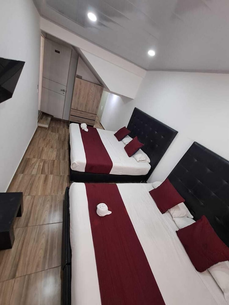 Economy Quadruple Room