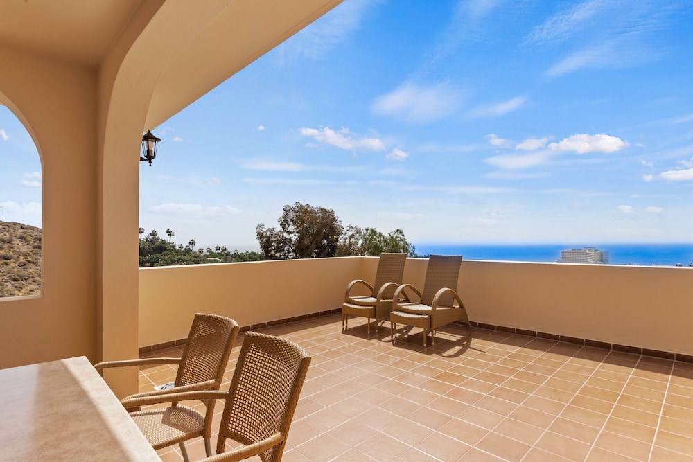 Apartment, Multiple Beds, Non Smoking, Ocean View, photo 6