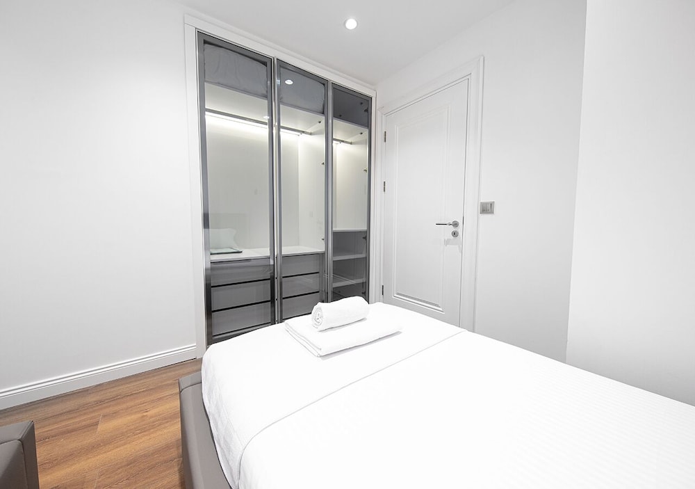 Luxury Suite photo 3