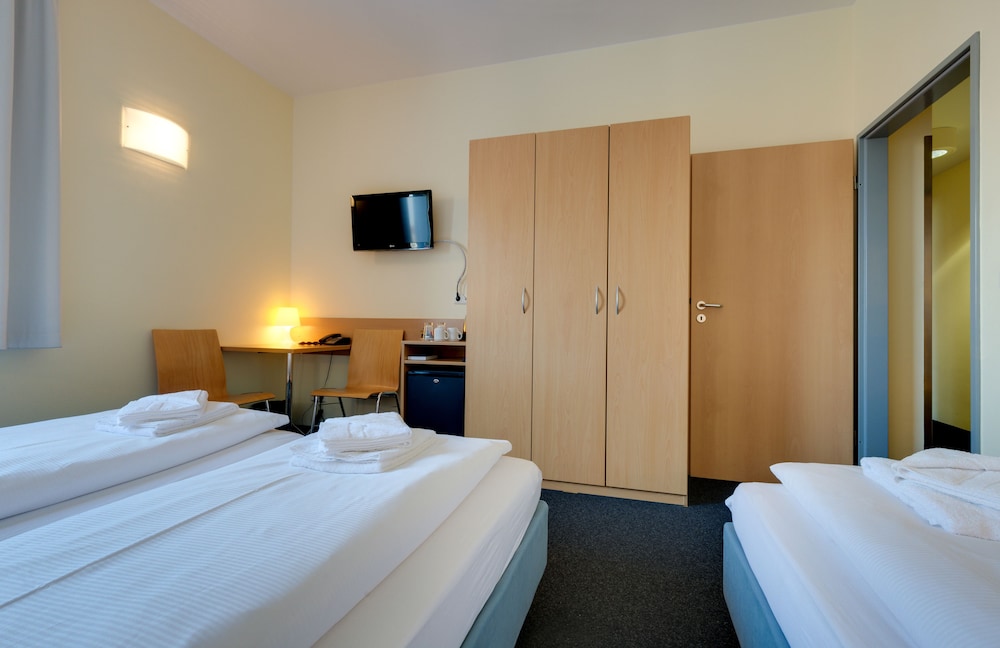 Triple Room - Photo 3
