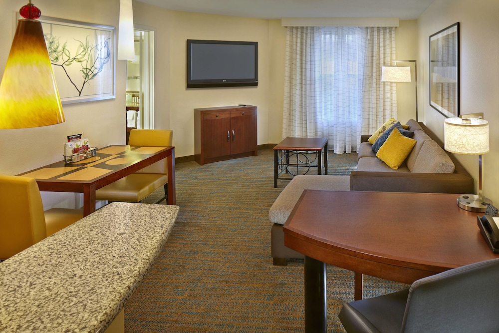 Suite, 1 King Bed with Sofa bed, Fireplace - Photo 3