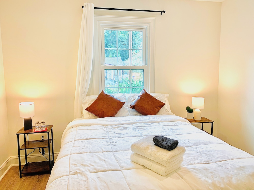 Room, 1 Queen Bed, Non Smoking (8) photo 1