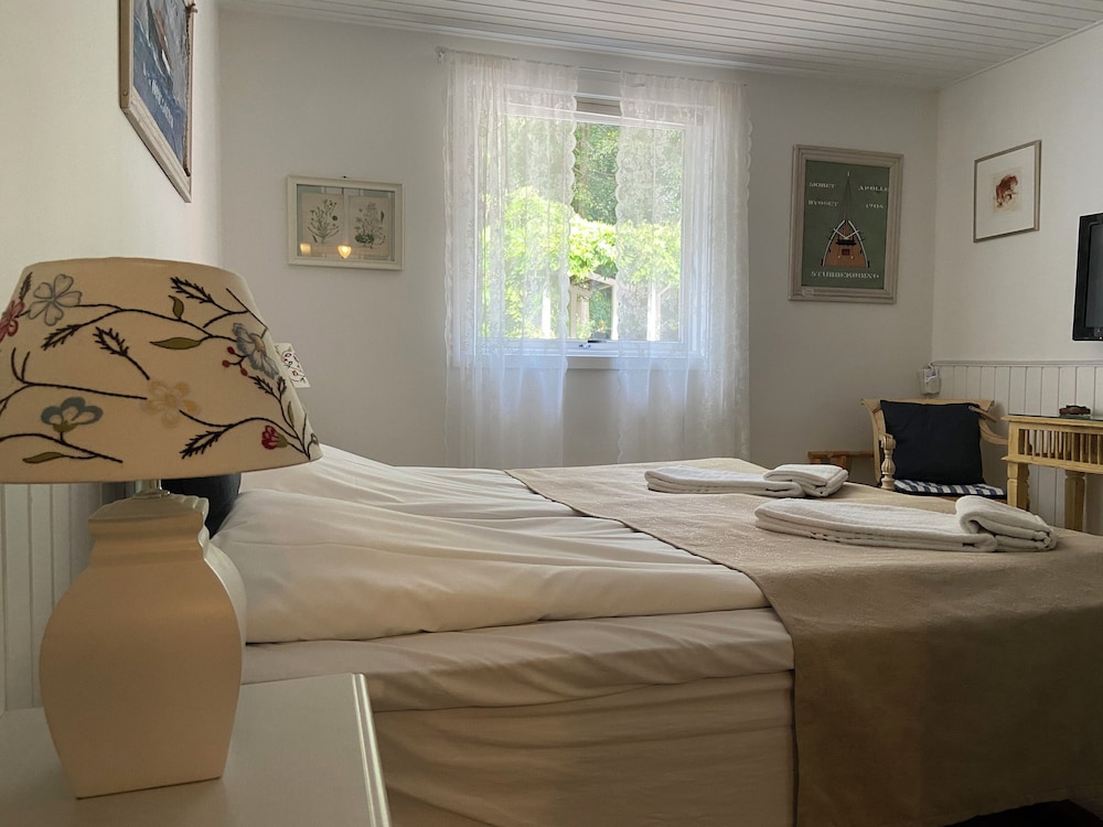 Standard Double Room Single Use photo 3