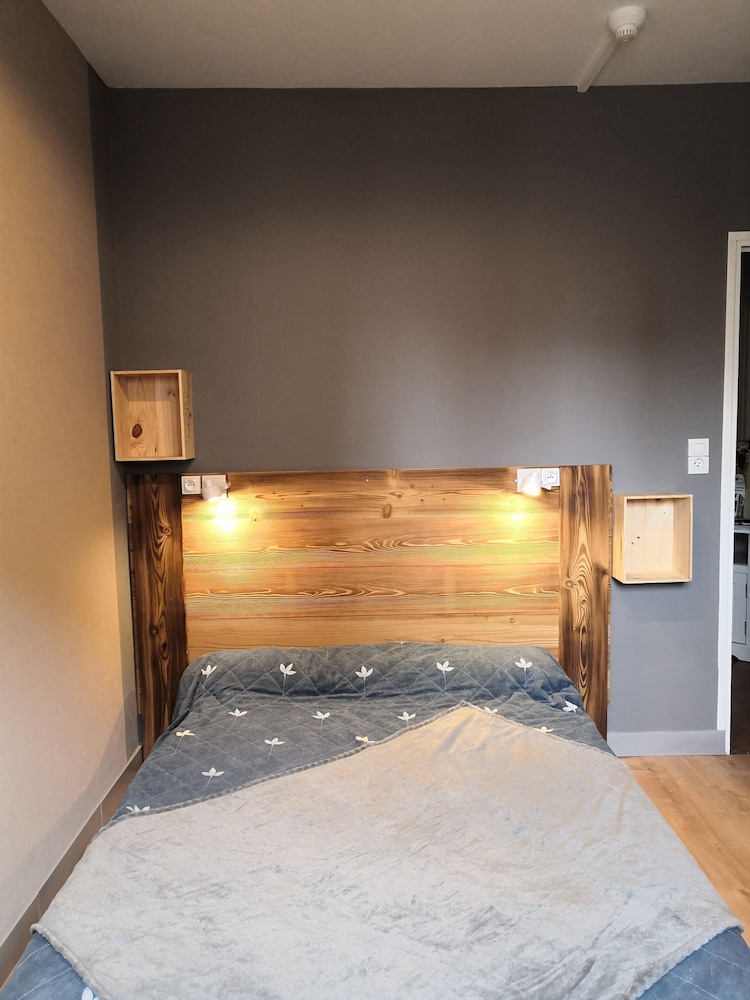 Double Room (5)