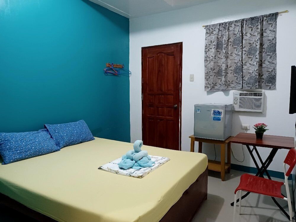 Deluxe Room Aircon photo 1