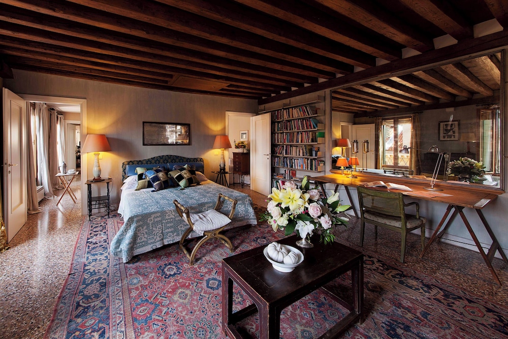 Superior Suite (Palazzo Foscolo) photo 2
