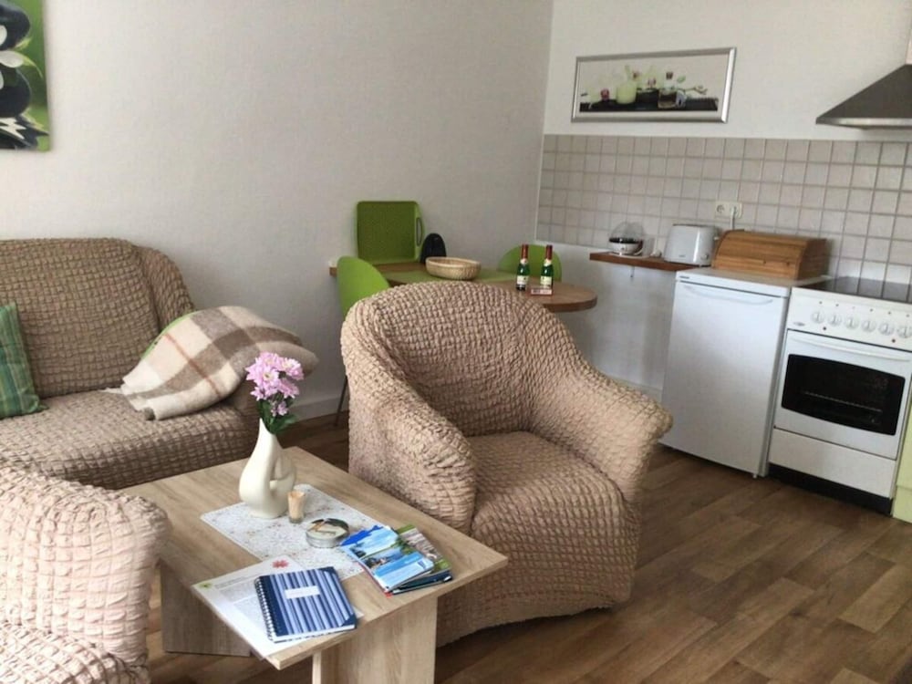 Apartment photo 2