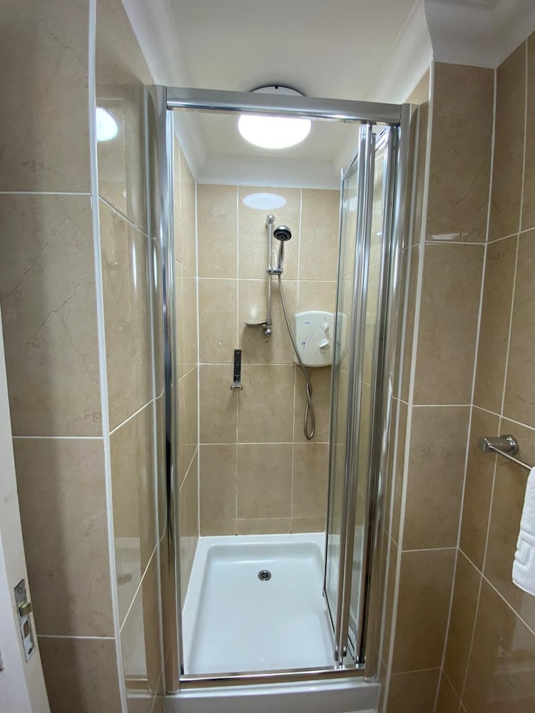 Standard Single Room, Ensuite photo 2