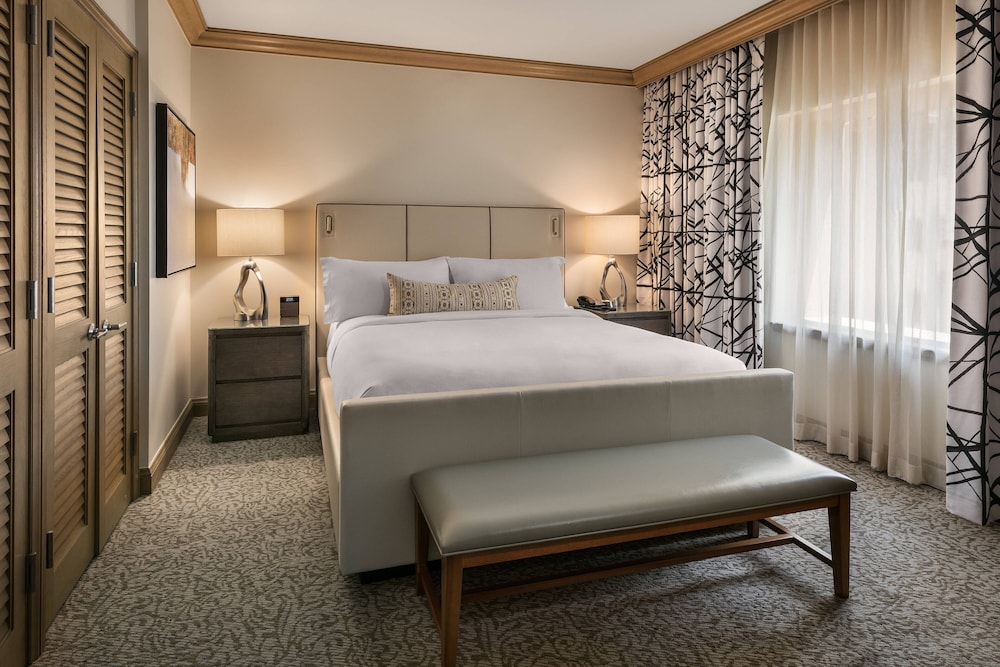 Suite, 1 Bedroom photo 2