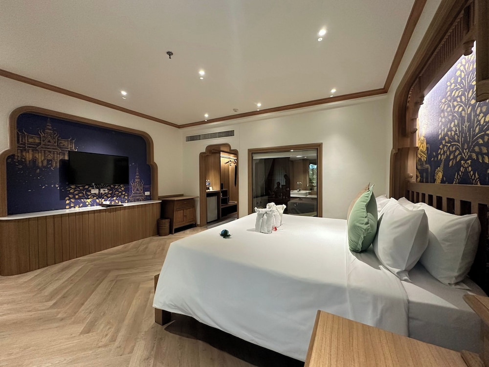 Grand Deluxe Room - Photo 2