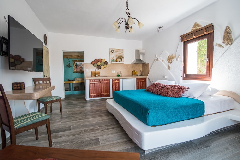 Luxury Suite (Helen of Troy) photo 1